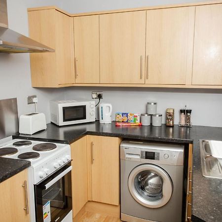 Bonhill Getaway Apartment ดัมบาร์ตัน ภายนอก รูปภาพ